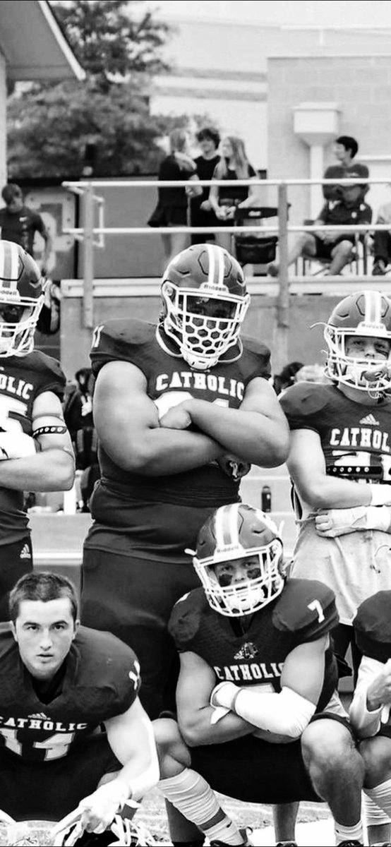 GavinHood12's tweet photo. Wk2!! On the rd. Let us bow our heads 🙏🏾..........Amen! Let's get it! https://t.co/aJWc3ACu1y