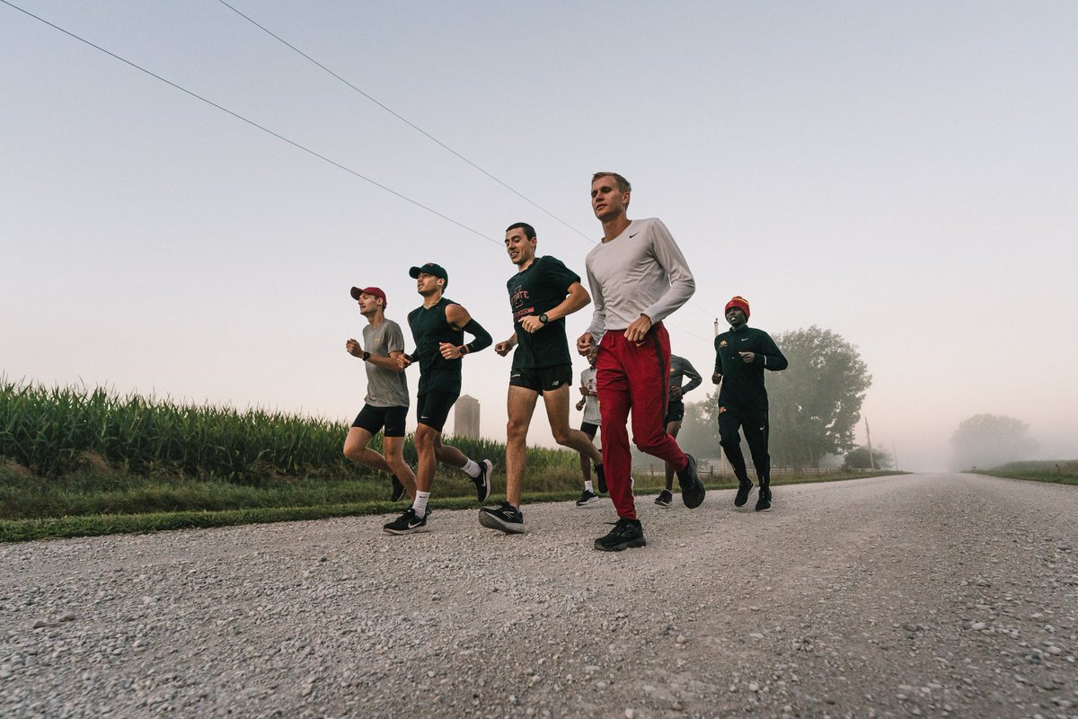 🌫🌫 in our path, our👀 remains clear!

#CycloneSZN #Run4ISU