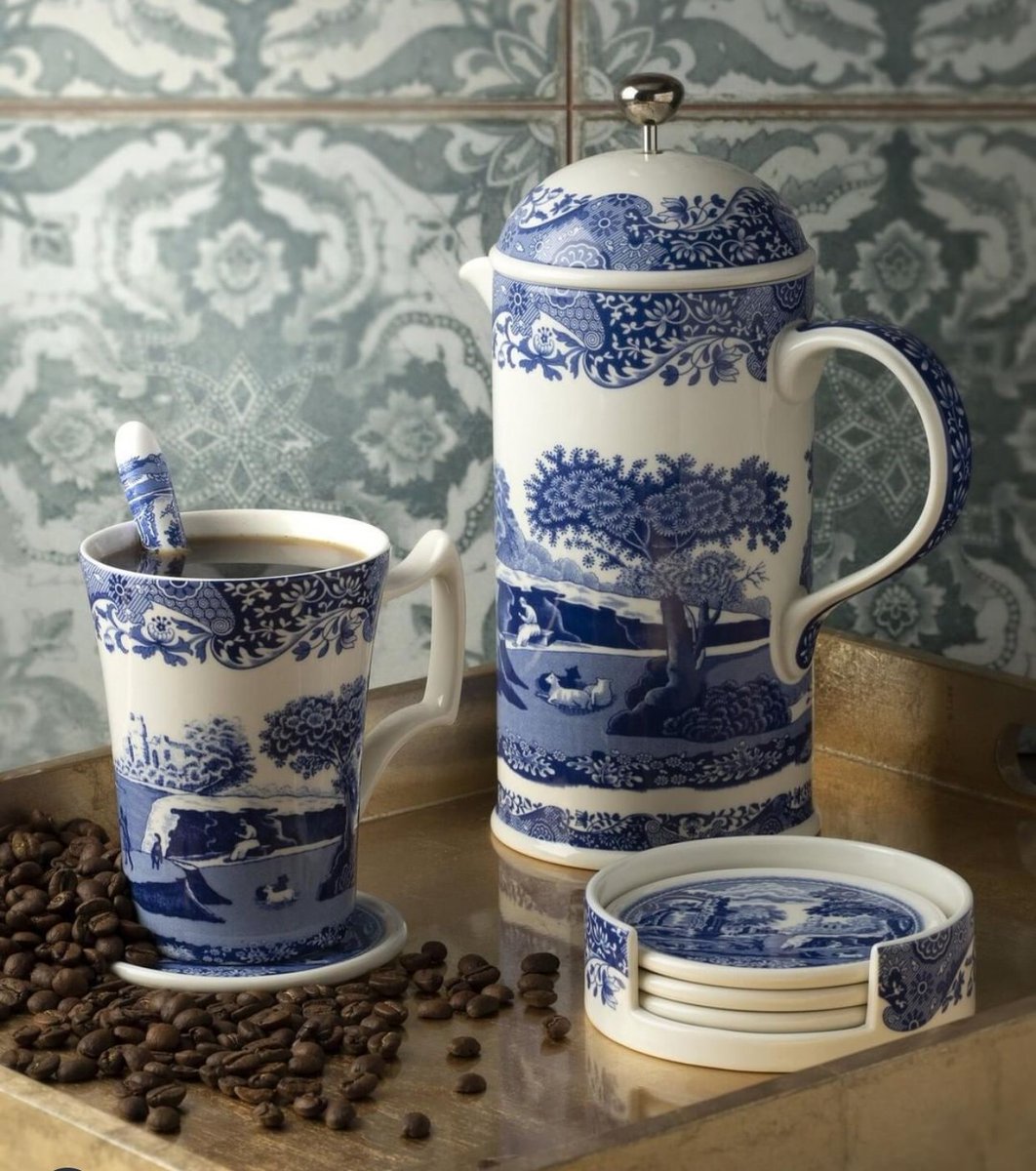 PortmeirionGrp's tweet photo. #FrenchPressFriday goes #blueandwhite. ☕ The #SpodeBlueItalian #FrenchPress/Cafetiere is back in stock, allowing you to sip and savor a strong cup with your unmistakable style. https://t.co/tkcyxkanfz https://t.co/dmdpBO5Vfj