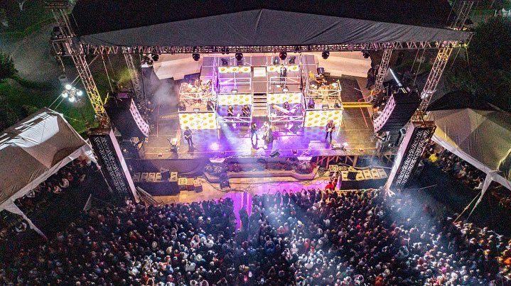 BrianRyR's tweet photo. Desde las alturas con @lajosa https://t.co/4ChWGJDXzk
