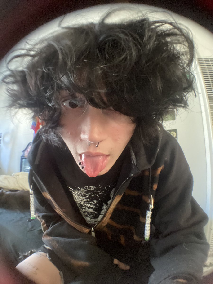 GHOUL0ID's tweet photo. Hello, Ghost0id twitter. Been a while [:< https://t.co/bNH5RGZWYB