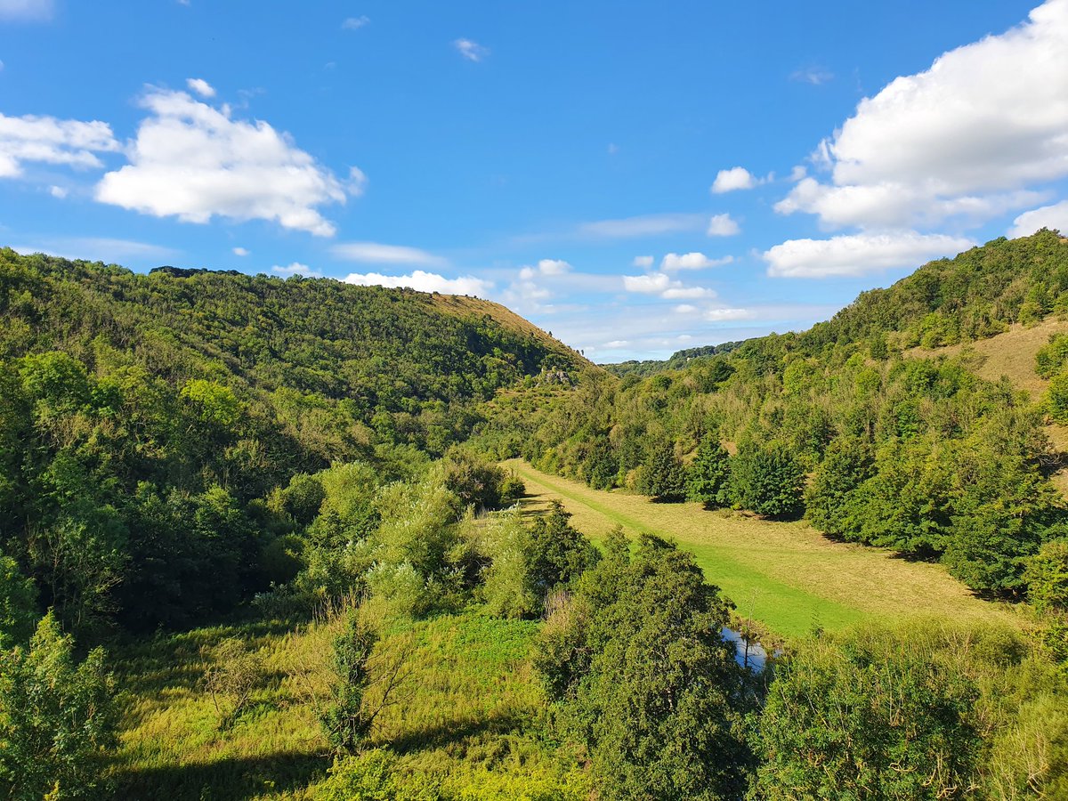 BurginSue's tweet photo. A beautiful day on the Monsal Trail. ❤️ #monsaltrail #peakdistrict https://t.co/YVgpJlg06Y