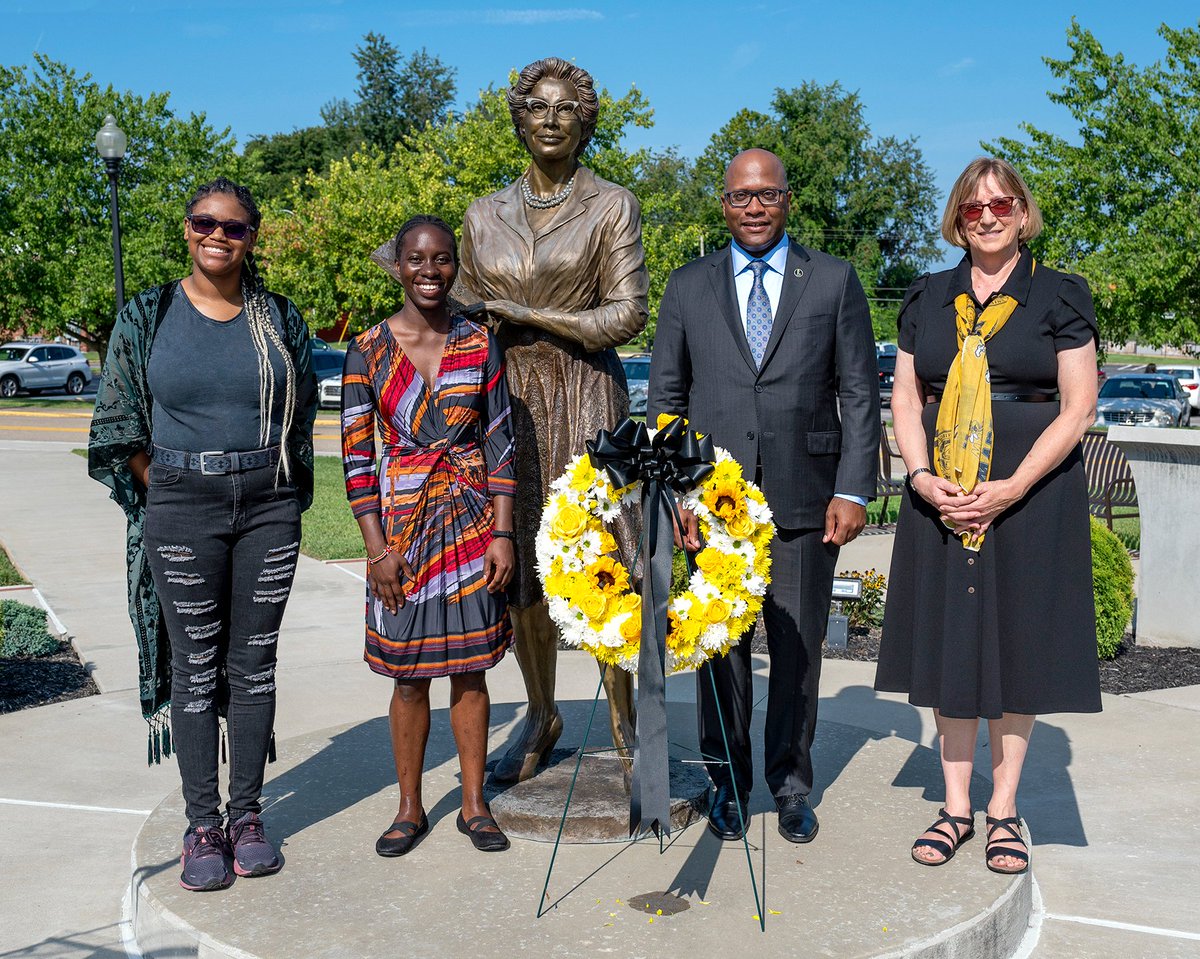 West Virginia State University tweet media