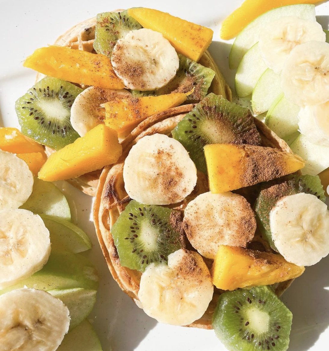 We're extending #NationalWaffleDay to show you this delicious fresh fruit-topped waffle 😍

📸: @plantedvic