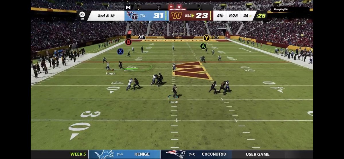Jdeck13CFM's tweet image. Learning the difference between XBox and PlayStation is tough. The ball was not thrown to B, instead it was thrown directly towards the user by X for a pick 6