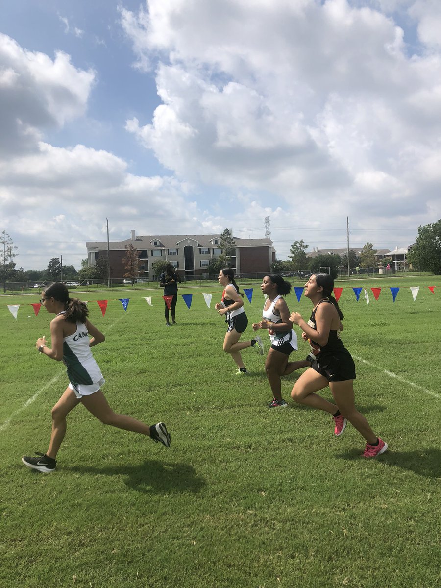 hightower_xc's tweet photo. It’s a great day to run mileage! https://t.co/tkZEgcFv6O