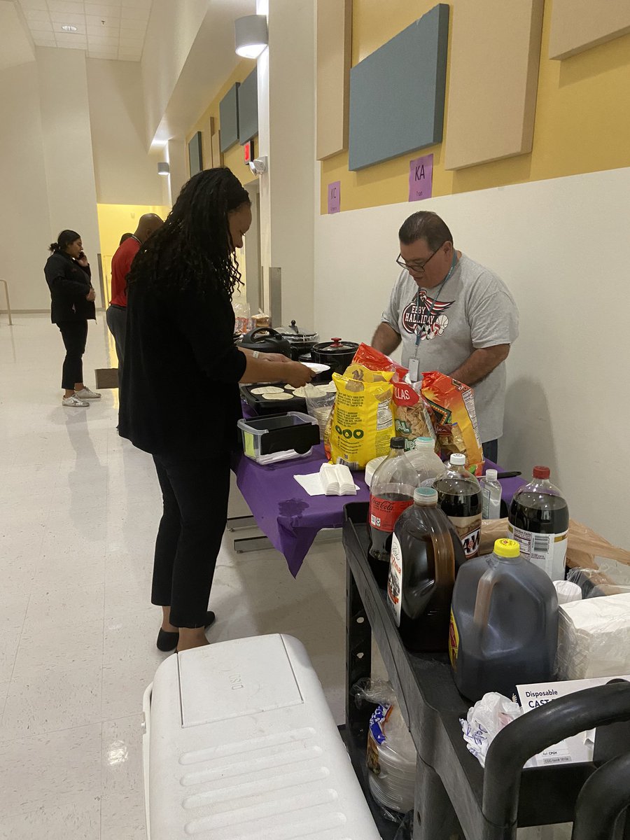 Ebby Halliday ES tweet media