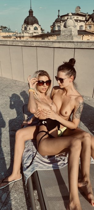 With my girls @Lia_Scott2022 https://t.co/rVM5pYA3Ew<a class="tags" href="/tag/lia_scott2022">@lia_scott2022</a>