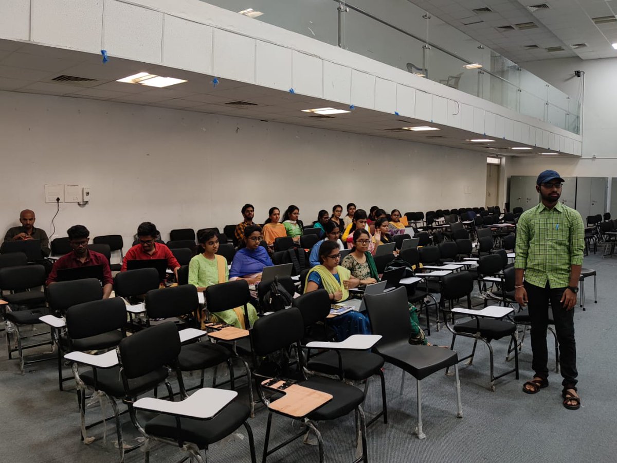 gdg_salem's tweet photo. Day 4 - 26/08/2022
Android Study Jam by GDG Salem
@gdg_salem
#GDG
@i18nsolutions
#androidstudyjams https://t.co/8k3SPwGDV4