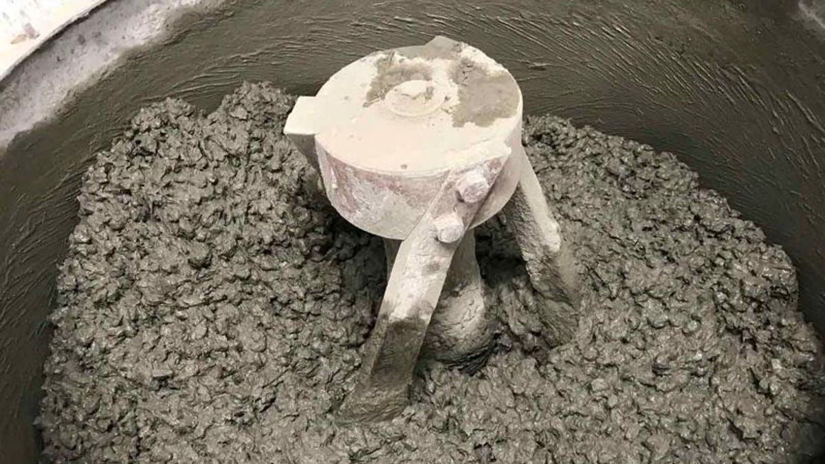 maximaxoo's tweet photo. #Future #Tech: engineers create durable #concrete from ground-up #RubberTires — the new concrete is lightweight, strong, cheaper to make, and repurposes millions of used tires
👁 ► https://t.co/aeNmQdsr22 ◄ via @Gizmodo https://t.co/h3eCgi5I90