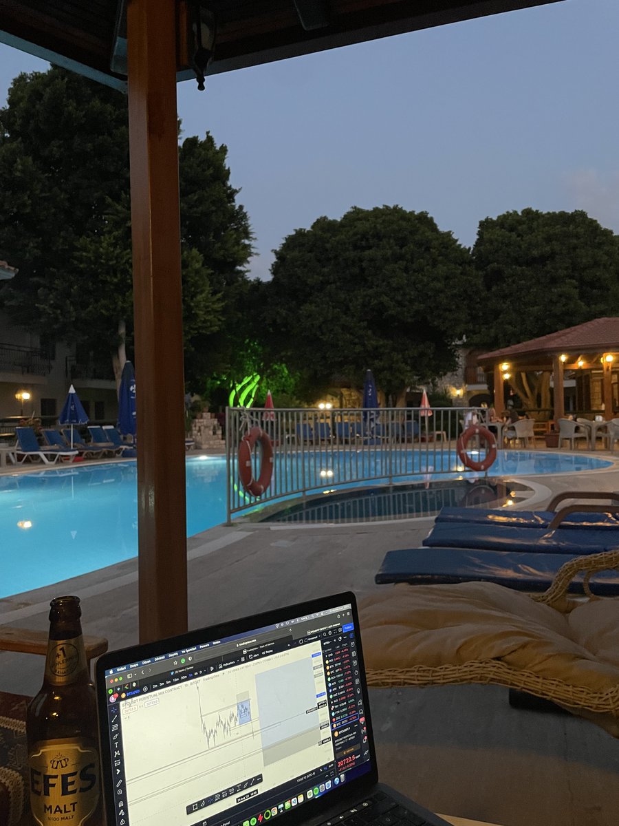 Selamlar, ctnin en büyük olmasa da en tatlı çekilişiyle geldim. Bir kişiyi, dilediği bir kişi ile Dalyan'da Şahin Villa Apart'a 3 gece konaklama hediye ediyorum.
Katılmak için:
-RT ve fav yapmanız yeterli 
(ayarlayabilirsem ben de gelmeye çalışacağım)