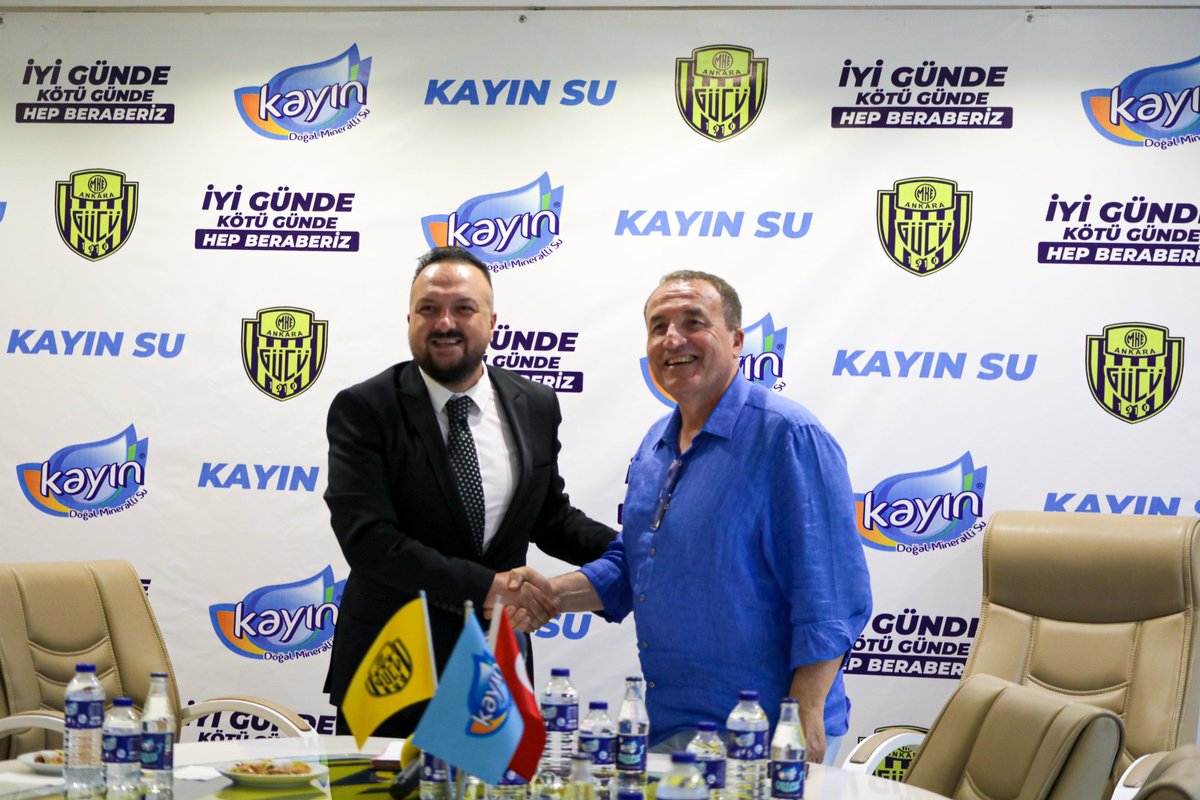Ankaragücü'ne sponsor olmaya herkes çekinirken 2017 yılında bu takımın resmi sponsoru olarak kulüp kapısından içeri giren 'Kayın Su' bugün Ankaragücü ile 6.yılında da sponsorluk sözleşmesine devam etme kararı aldı. 

İyi günde kötü günde...👏 <a href="/kayinsu/">Kayın Su</a> <a href="/selcukozdemir80/">Selçuk Özdemir</a>