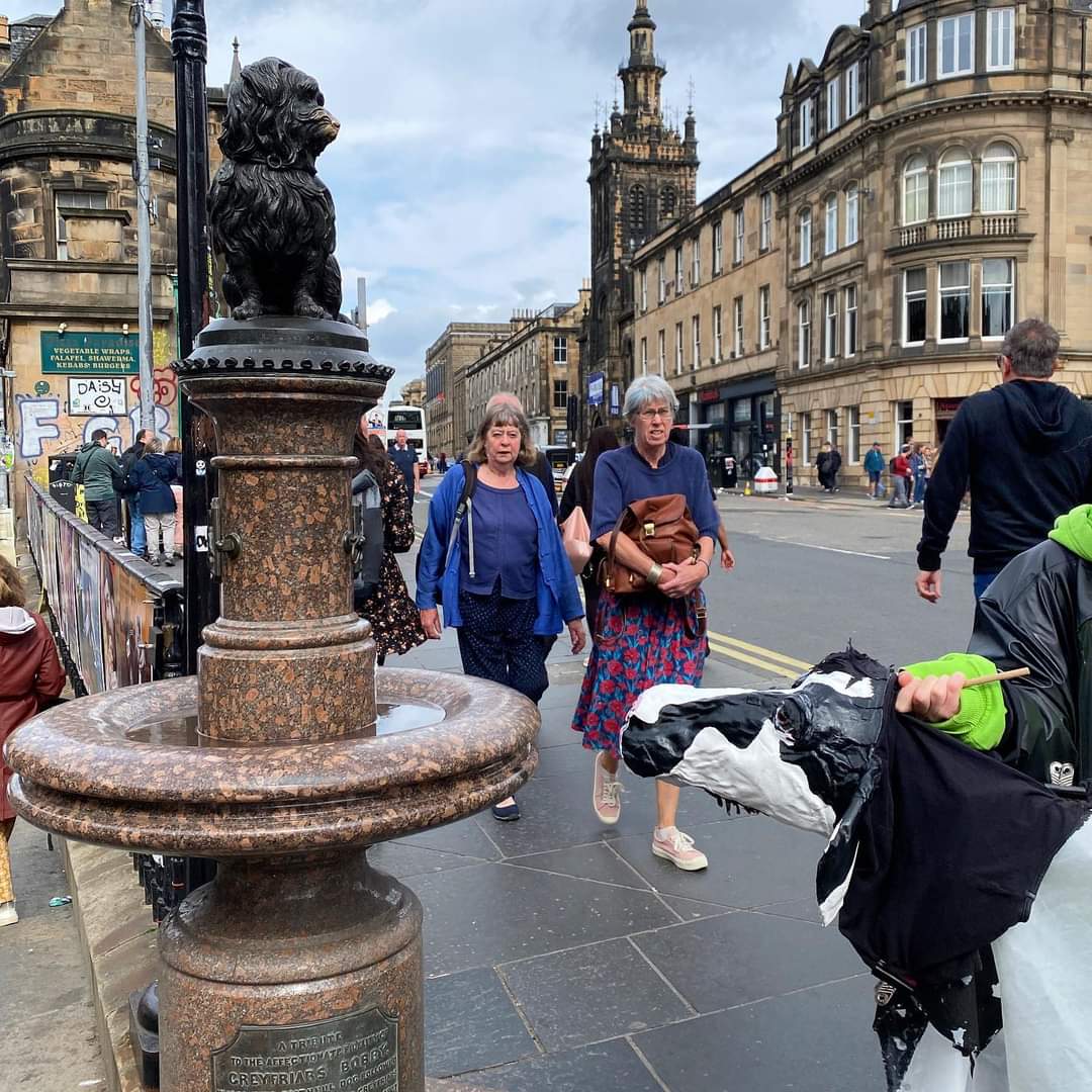 You get to see a lot when flyering, today Mama met Greyfriars Bobby! 🐮 . You have ONE more chance to become a part of something greater than yourself. . Join us, at @thespaceuk Venue 39, 13:40 tomorrow Sat 27th. Tix link in bio. #edfringe22