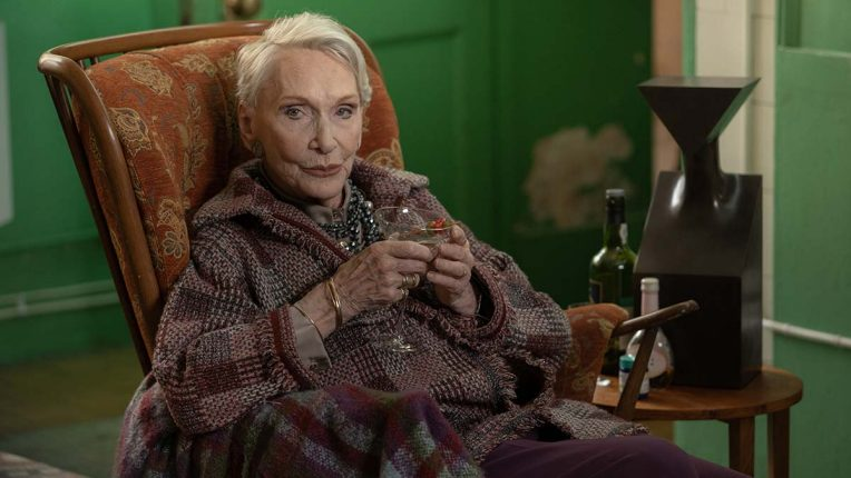 ElyseAshton1's tweet photo. #McDonaldandDobbs fab short seasons leave me craving more. Love it! S3 cast includes icon #SiânPhillips & #MaxBennett, whom #PoldarkDish @PoldarkTV fans will recognize as #ThreeBallAdderly! .@AnglophileTV .@mammothscreen It's on @BritBox_US . #Binge! #BathEngland https://t.co/F6KNIO7AMC