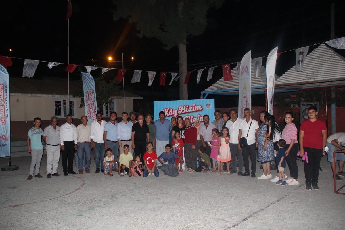 AliUyantr's tweet photo. #Tarsus #Dedeler köyümüzdeyiz.
Mersin Büyükşehir Belediyemizin düzenlediği.
"Köy Bizim, Şenlik Bizim”
#Dedeler mahallemiz,Çocuklarımız ve Aileleri Başkanımız sayın VAHAP SEÇER’e Teşekkür ediyorlar.
#VahapSeçer
#MersinBüyükşehirBelediyesi
#TaDeKa https://t.co/Ha6fHp1FIH