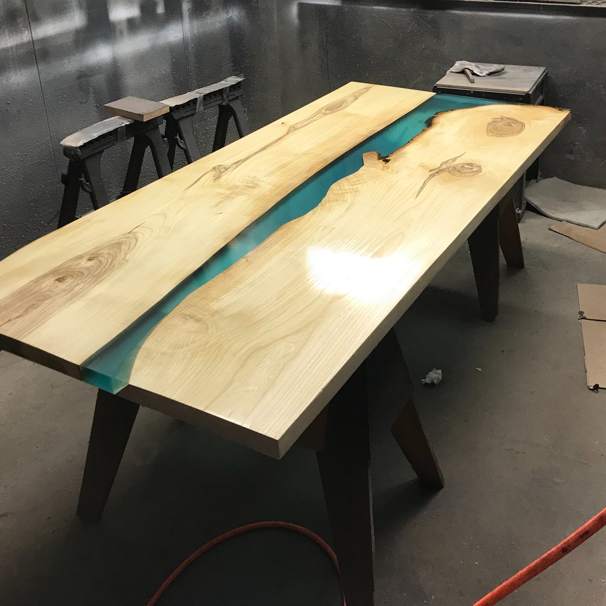 Epoxy river table. DM us for inquiries

Check out our website chicagofabrications.com

#table #liveedge #dining #kitchen #epoxy #steel #custom #furniture #instafurniture #inspiration #interior #Interiordesign #design #instadecor #decorations #restaurant #home #chicago #business