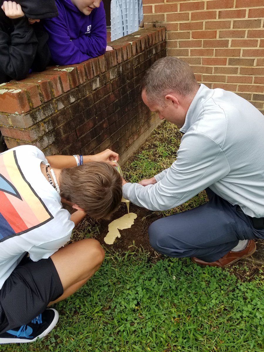 BtecVa's tweet photo. BTEC students learning through practical experience the first few weeks - hands-on learning is the BEST learning https://t.co/i2rRvn9QDY