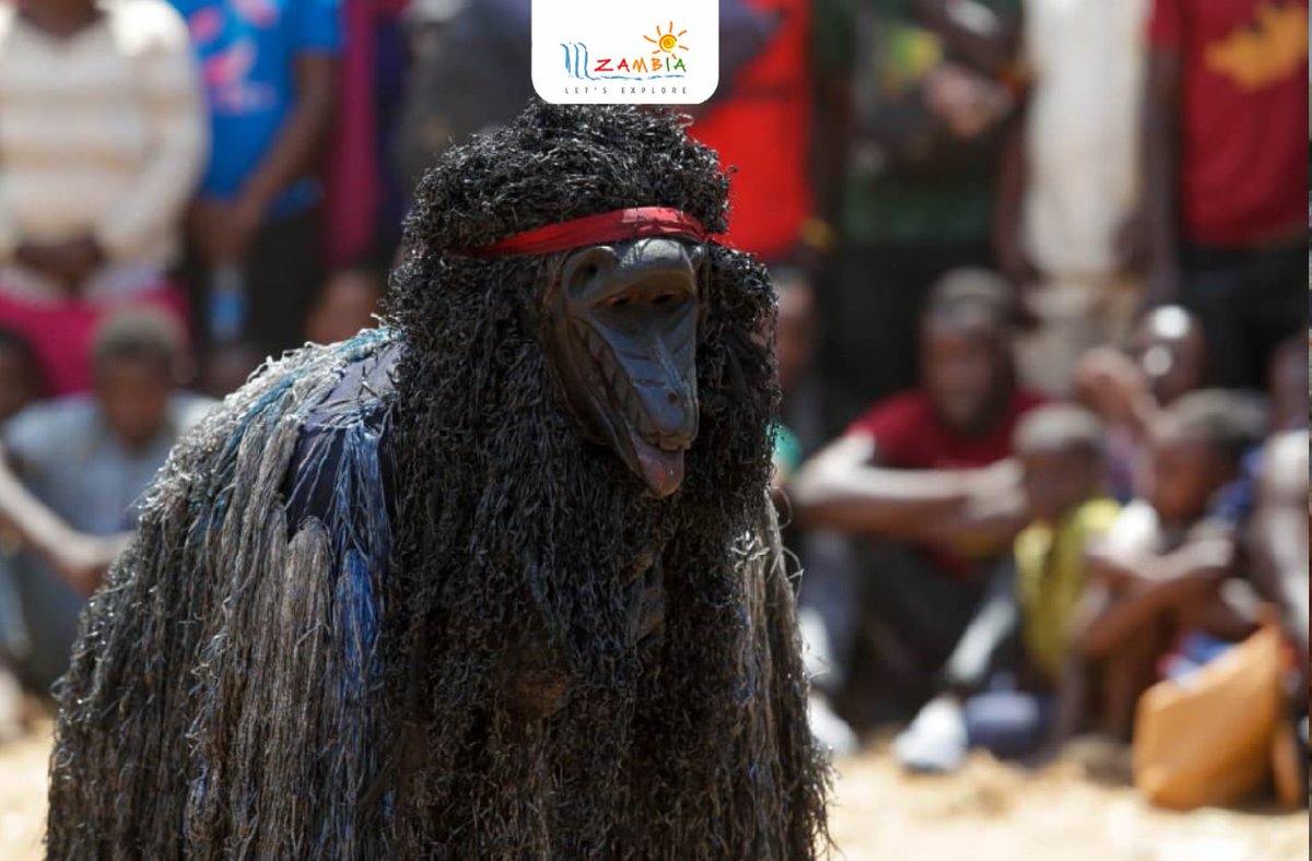 TourismZambia's tweet photo. The #Kulamba ceremony is taking place tomorrow. Performances are currently taking place at Mkaika in preparation for the ceremony tomorrow.
Keep glued for live updates
#gule #gulewamukulu https://t.co/EXHk70xe7L