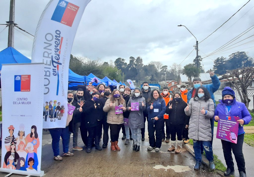 DPPOsorno's tweet photo. #GobiernoEnTerreno Gracias a los vecinos por asistir y atenderse con los #ServiciosPúblicos que llegan a las distintas comunas para acercar la atención. La Delegada Presidencial, @cpailalef, estuvo en #RíoNegro acogió consultas e informó que se vienen más salidas a terreno. https://t.co/1TFEAv5t14