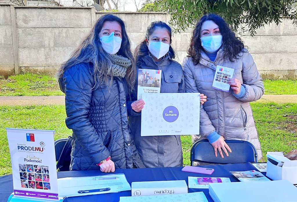 DPPOsorno's tweet photo. #GobiernoEnTerreno Gracias a los vecinos por asistir y atenderse con los #ServiciosPúblicos que llegan a las distintas comunas para acercar la atención. La Delegada Presidencial, @cpailalef, estuvo en #RíoNegro acogió consultas e informó que se vienen más salidas a terreno. https://t.co/1TFEAv5t14