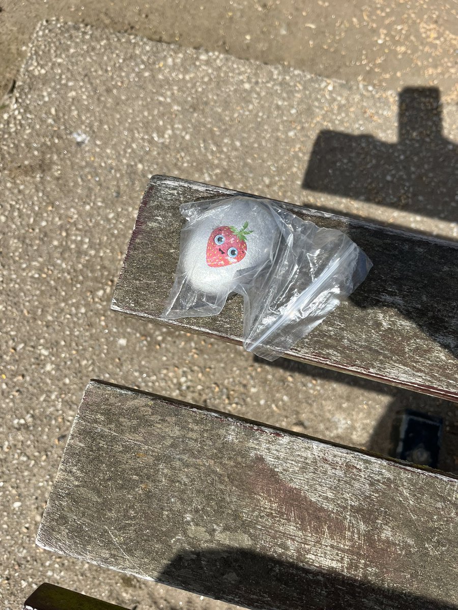 <a href="/DaisyYnysddu/">daisy ynysddu rocks</a> left at par bird lake