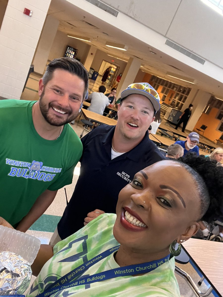 paulbetty2's tweet photo. We are celebrating the end of a busy, fun and exciting week at our Staff Bar-B-Que today August 26, 2022!Thank You to our wonderful Admin team🙏@KasayanMaynard @wchsbulldog @marlasrud @Churchill_AP @PBilock @BrandyLMcDonald https://t.co/hyTKTn8gMR