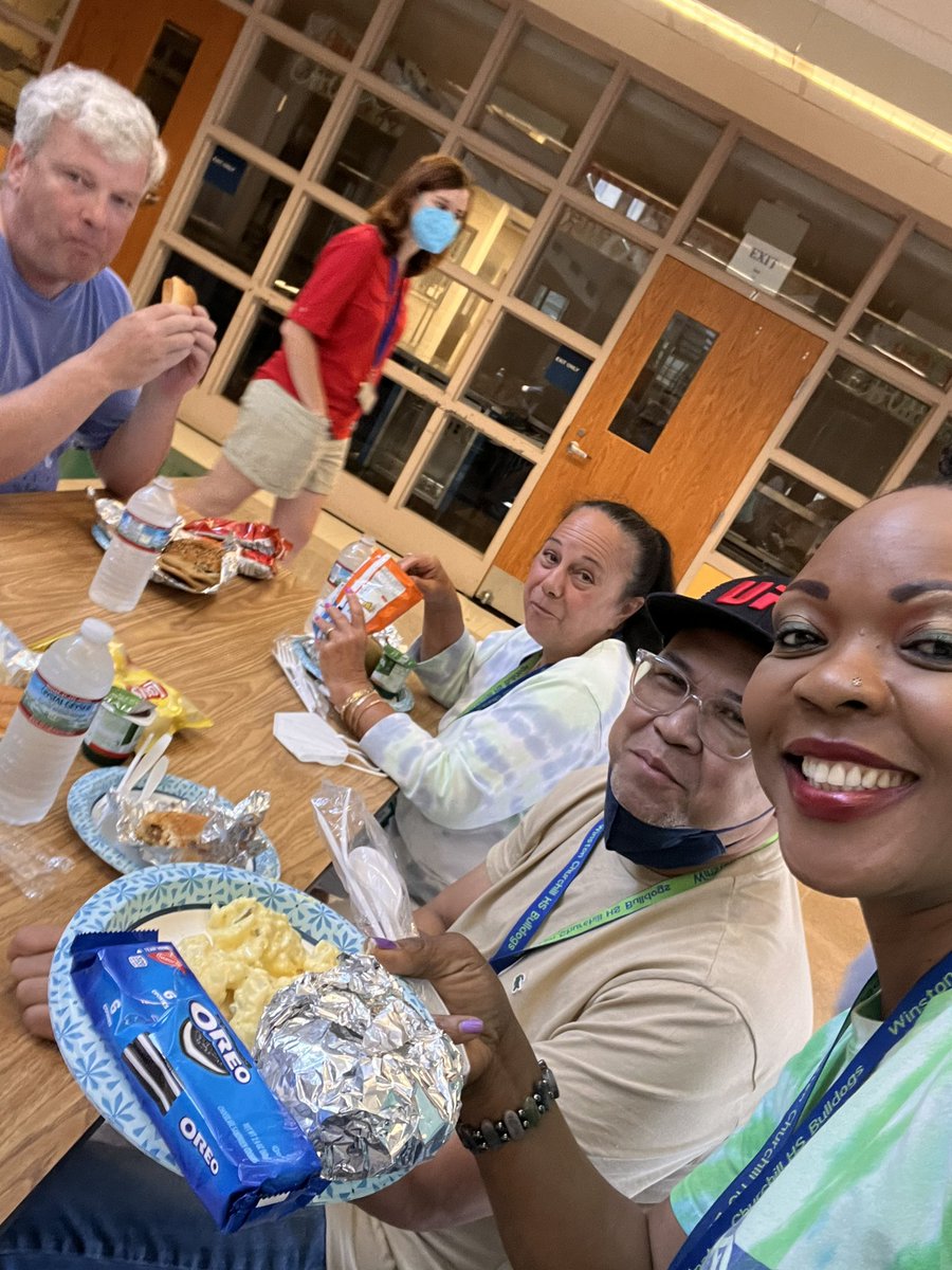 We are celebrating the end of a busy, fun and exciting week at our Staff Bar-B-Que today August 26, 2022!Thank You to our wonderful Admin team🙏<a href="/KasayanMaynard/">Maynard Kasayan</a> <a href="/wchsbulldog/">churchillhighschool</a> @marlasrud @Churchill_AP <a href="/PBilock/">Patrick Bilock</a> <a href="/BrandyLMcDonald/">Ms. McDonald-Nestor</a>