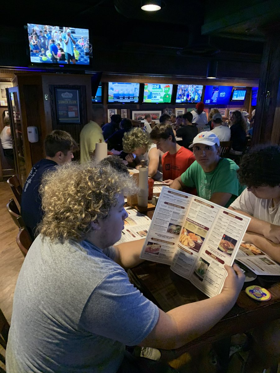 Before tonight’s under the lights inter squad scrimmage the Chiefs took over <a href="/TullysGoodTimes/">Tully's Good Times</a> for some lunch!

This group is C.L.I.M.B.ing strong!