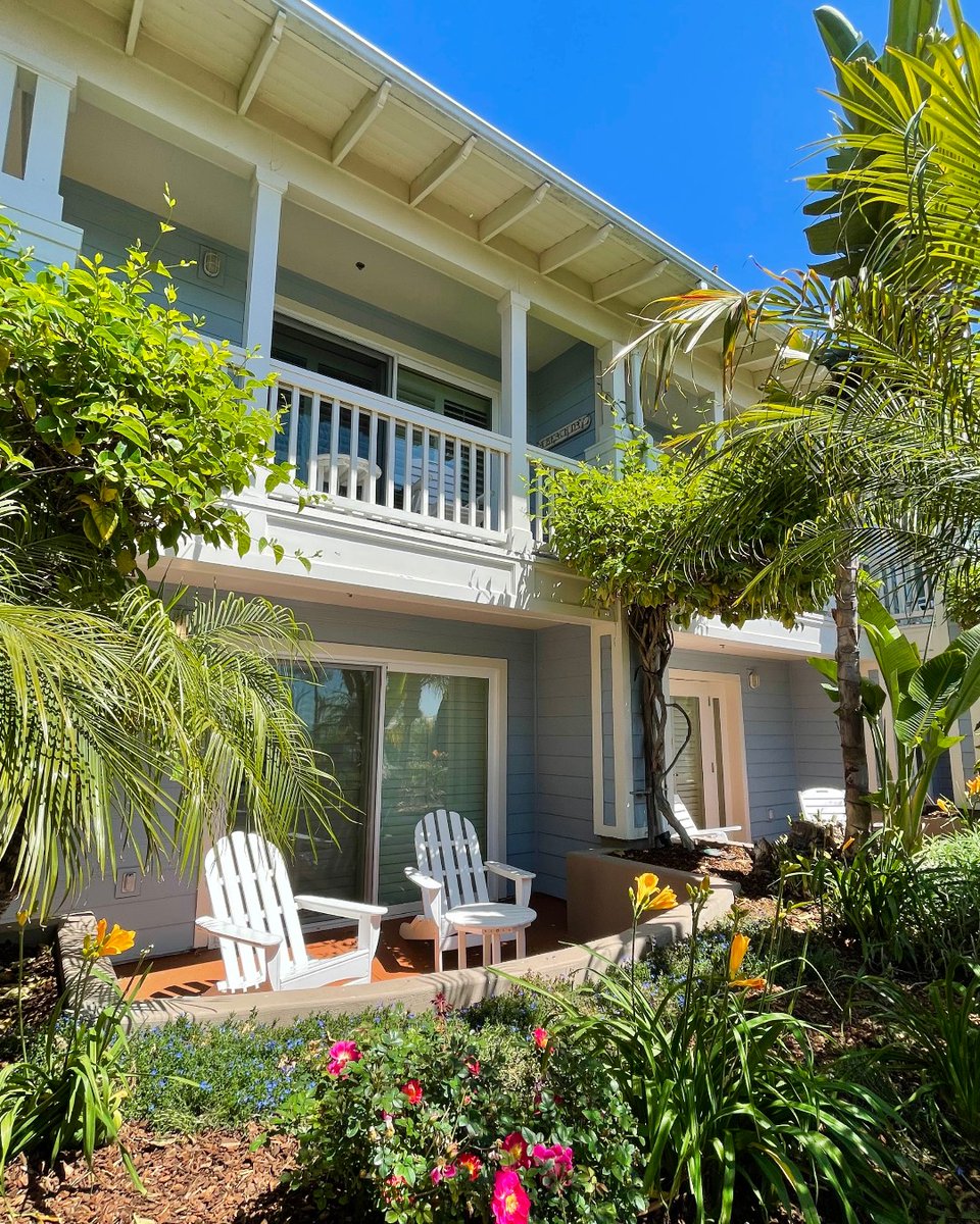 Our oceanfront Villa Suites have everything you need while you're on vacation! Enjoy comfortable &amp; spacious rooms, a private patio or balcony space, &amp; an ocean view that will make you want to extend your stay. 🤩🌺  Make it an endless summer &amp; stay at #AvilaLighthouseSuites ✨
