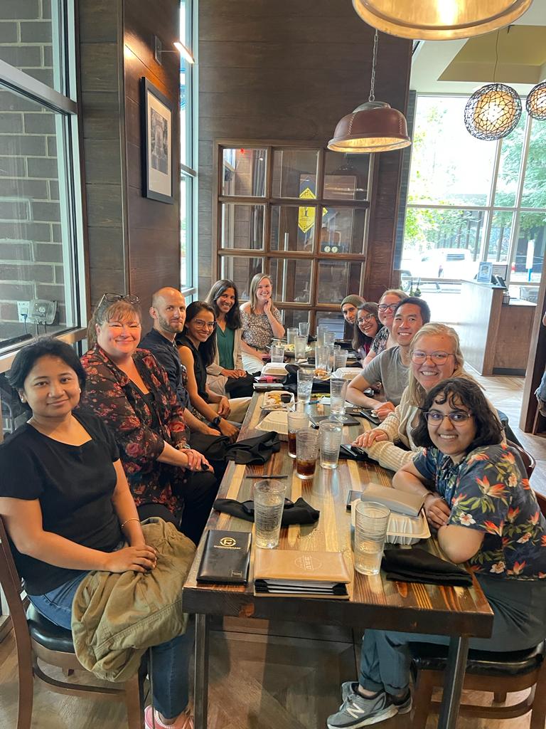 caldwed's tweet photo. I have the most amazing friends and lab mates! I will forever be thankful that they were part of my life, no matter how long or short! #AIPlab @Anjali_IP @pathsanaology @rhiles06 @tritran94 @Kathe040 @Leuschen_BeKa https://t.co/2jfAGzkr9E