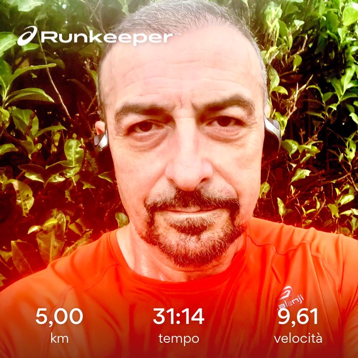 RobertoCominar1's tweet photo. Il tendine , oggi , si è fatto sentire ! 5 km in 31 min . Meglio che programmi uno stop , prima che peggiori #corsa #run #running #runner #runners #milano #agosto2022 https://t.co/BbeYJeNayO