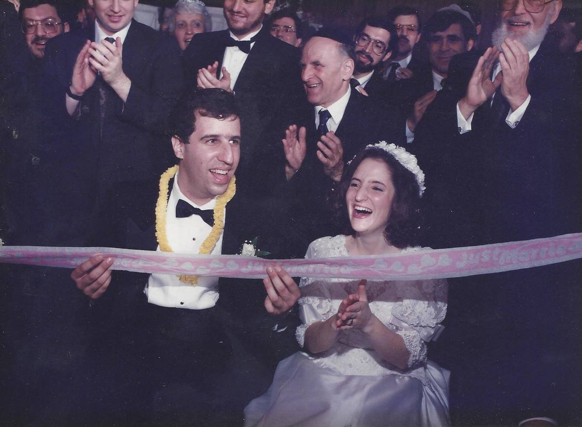 SaulNewman2's tweet photo. Thirty-two years ago today. https://t.co/3JOjxlNkYZ