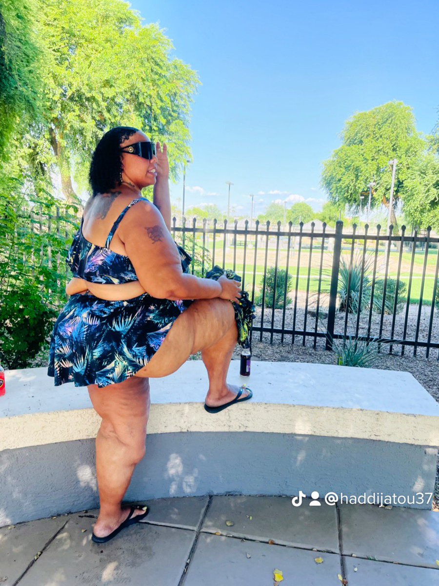 redbonessbbw's tweet photo. I’m always stepping on their necks i’ll take about letting up soon…. https://t.co/BlEBXvjanV