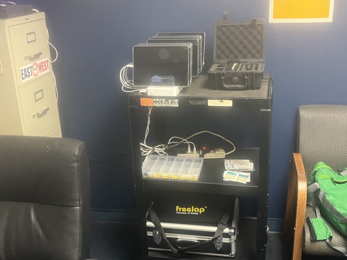 JakeThomas52's tweet photo. New toys to use in the Weightroom this year. Looking forward to healthier and more accountable athletes this year! #dashr #freelap #vmaxpro https://t.co/ghjanXYW0Q