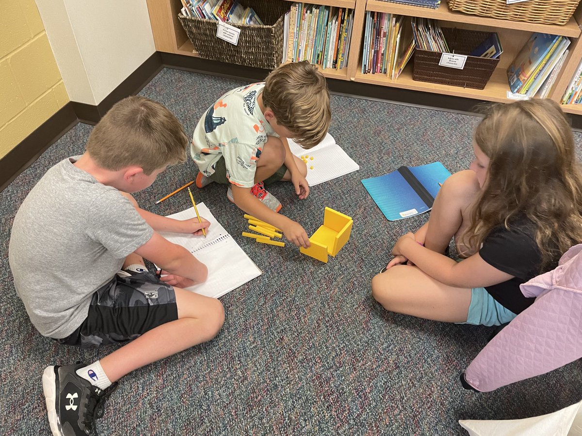 MrsHeschsclass's tweet photo. Learning should feel like play! We are building with our base ten blocks. After we build, we work together together to count the total of the base ten blocks! #TCECardinals https://t.co/iq0HgXhqxa