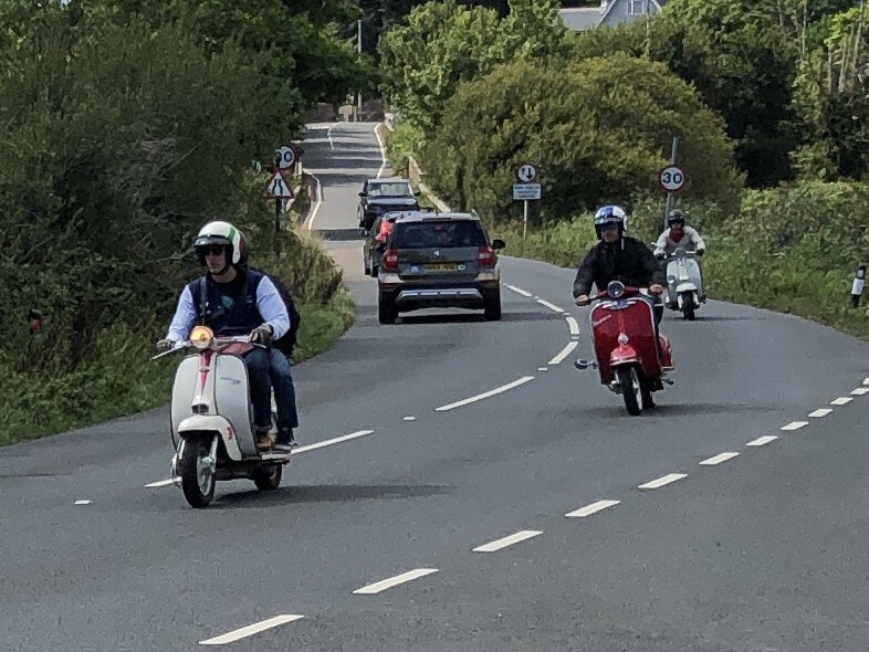 BacheRichard's tweet photo. #ScooterRally #IOW Someone’s enjoying the ride out on the Isle of Wight in the sunshine. @iowday @VisitIOW https://t.co/KDoZISBciU