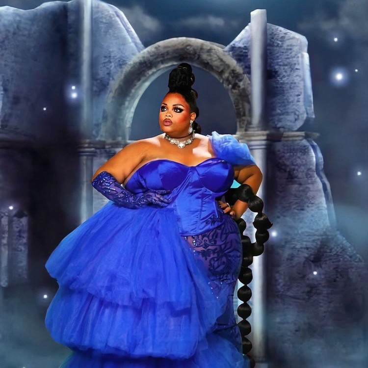 OHIObso's tweet photo. Happy Friday Bobcats! Hope you all have a great weekend filled with fun, new friends and some rest and recovery. If you're looking for a fun way to end your week, check out the Welcome Week drag show tonight featuring Silky Nutmeg Ganache from RuPaul's Drag Race. https://t.co/BPmpkZCcBt