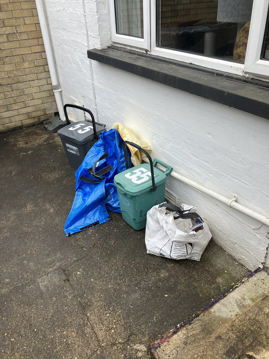 islandupcycling's tweet photo. Recycling Storage Benches free delivery for every home in the Vale of Glamorgan for any orders before Tuesday please Rt 😊 https://t.co/STMz7pWteX
