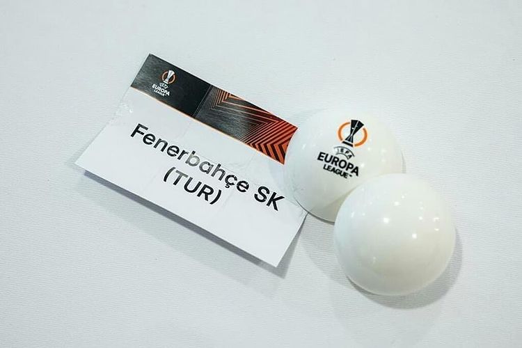 Avrupa'da bayrağımızı taşıyacak ekip ekip Fenerbahçe'nin grubu belli oldu!

İşte Uefa B Grubu 💯

🔸 Dinamo Kiev
🔸 Rennes
🔸 FENERBAHÇE 
🔸 AEK Larnaca

BETOX İLE UEFA AVRUPA HEYECANI BİR BAŞKA!

#UEFA #Fenerbahce SON DAKİKA  Guelsen