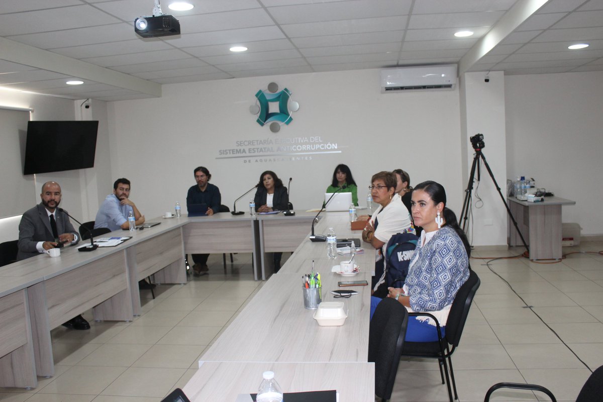 cpcseaags's tweet photo. 📢el @cpcseaags en coordinación con @ProyectoIceber1 llevan a cabo #ForoporlaIntegridad con el Seminario con especialistas en materia #Anticorrupción

#ParticipacionCiudadana
#ProyectosdeInvestigacion
#ProyectoIceberg https://t.co/0VzR87jFMW