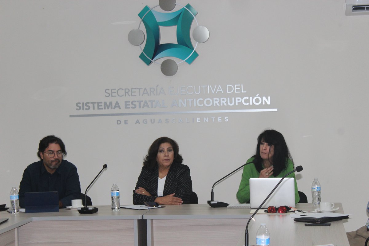 cpcseaags's tweet photo. 📢el @cpcseaags en coordinación con @ProyectoIceber1 llevan a cabo #ForoporlaIntegridad con el Seminario con especialistas en materia #Anticorrupción

#ParticipacionCiudadana
#ProyectosdeInvestigacion
#ProyectoIceberg https://t.co/0VzR87jFMW