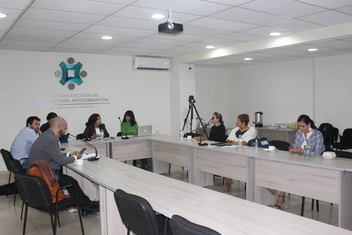 cpcseaags's tweet photo. 📢el @cpcseaags en coordinación con @ProyectoIceber1 llevan a cabo #ForoporlaIntegridad con el Seminario con especialistas en materia #Anticorrupción

#ParticipacionCiudadana
#ProyectosdeInvestigacion
#ProyectoIceberg https://t.co/0VzR87jFMW