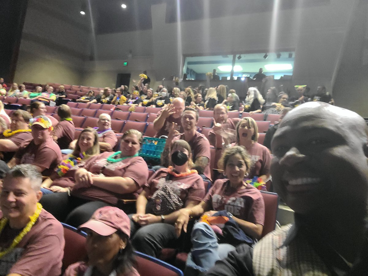 DBCommunication's tweet photo. Caldwell County Schools
Back to School Convocation was incredible.
Almost 2000 staff strong.
@caldwellcoschools
#leadership #teamwork #backtoschool #convocation #trainer #keynote #professionaltrainer #dbc #drkenstongriffin #development #leadershiptrainer #leaders #successful https://t.co/xCJLns93hD
