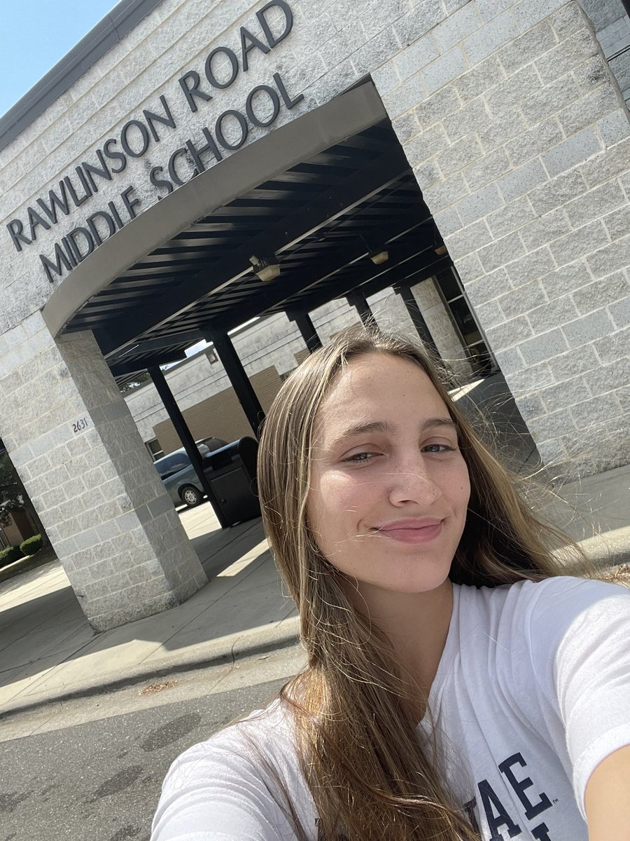 atcrockhillsc's tweet photo. Hayes Nunn @freeman6605, @NHS_Trojans senior, Teaching Cadet, intern, future teacher, at @RawlinsonRoadMS everyday. #WorkBasedLearningWorks #BrightFuture #BeartrollionPride #RockSolid #GrowYourOwn https://t.co/bNT3UCSmGn