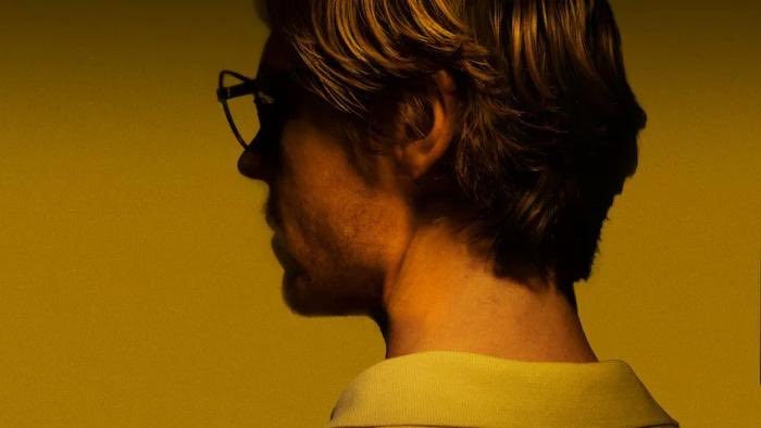AHS_Source's tweet photo. First still of Evan Peters playing Jeffrey Dahmer in Ryan Murphy’s new Netflix series titled “Dahmer”. It will be premiering later this year and tell the backstory of the infamous serial killer. https://t.co/sDIR7skMQn