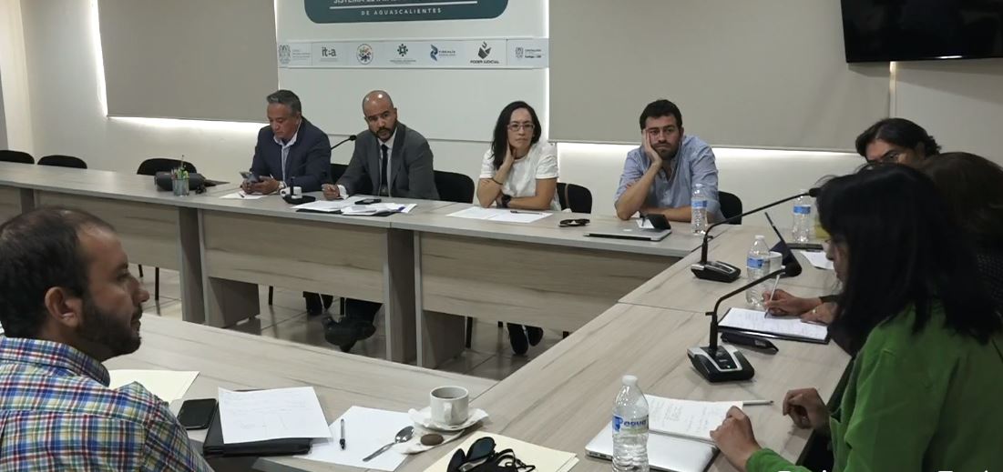 cpcseaags's tweet photo. #EnEstosMomentos Conferencia Magistral Laura Zamudio González (Universidad Iberoamericana) con el ponencia Cuando el Éxito nos Alcance: lecciones de las Agencia Hibridas Anticorrupción en Centroamérica. 
#proyectoiceber
#foroporlaintegridad
#cpcags
#culturadelaintegridad https://t.co/KN87bZhZLa