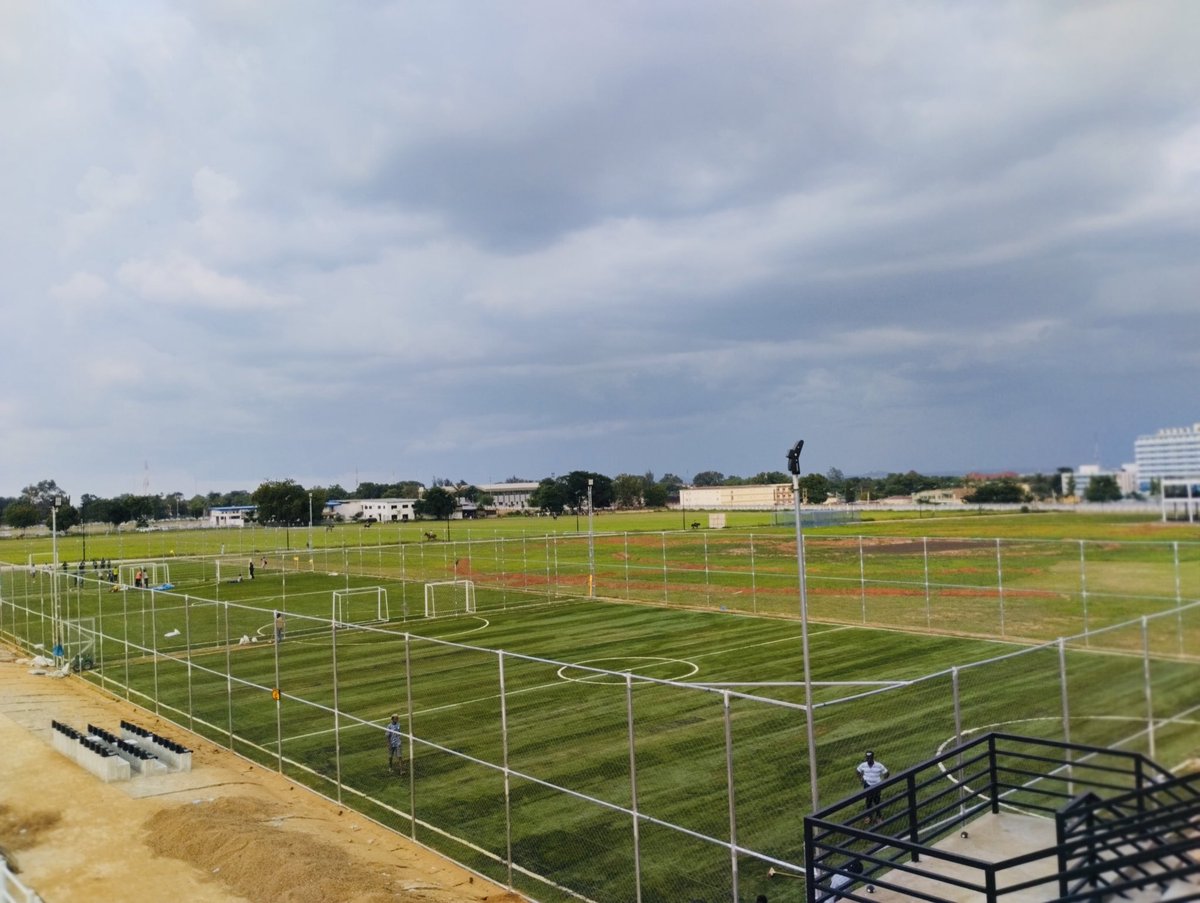 TheShehus's tweet photo. @OvieNews @A_R_ATTA Murtala Square futsal football pitches, are some of the best pictches for five a side football in Kaduna
#MurtalaSquare #M2 https://t.co/4FZJnkrftE