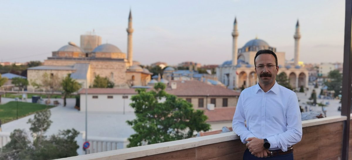 omerhilmiyamli's tweet photo. Allaha ısmarladık Şehr-i Mevlânâ
Güzel günler göresin Diyar-ı Konevi
 🟢⚪🟢⚪🟢⚪🟢⚪🟢⚪🟢⚪ https://t.co/egDyVN8xeb