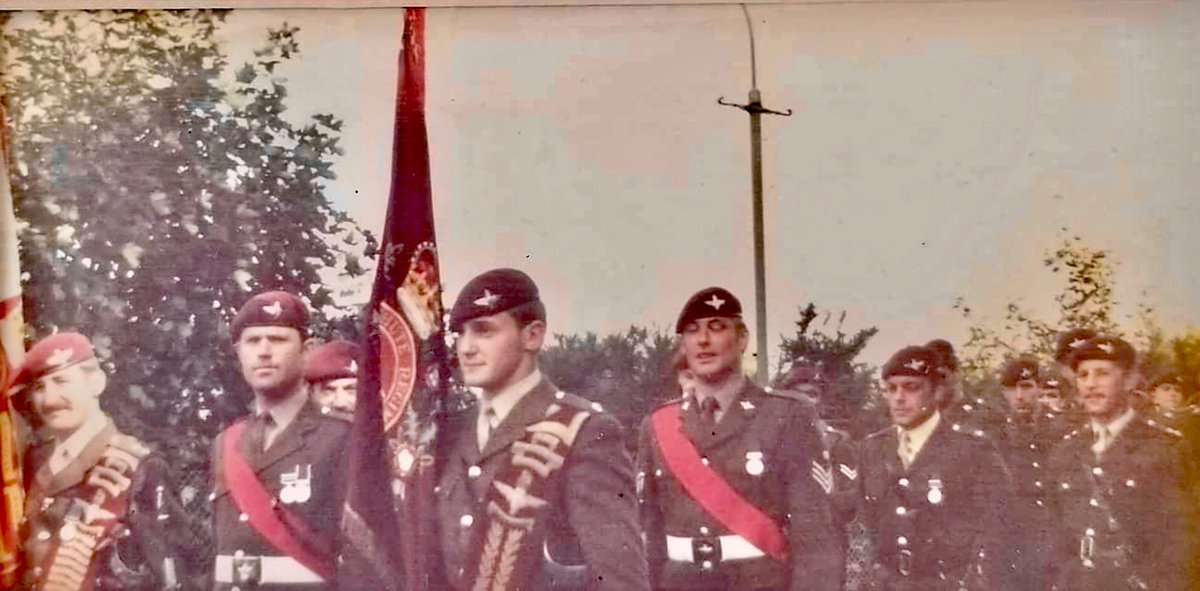 NotesFASMil's tweet photo. Absolutely gutted to report that Chris Waddington, the youngest subaltern in @2PARA_HQ “the Boy Wonder” of D Company in the Falklands war was killed in a plane crash today.  

Top man. #RIP Chris

@TheParachuteReg https://t.co/1BN8EmflDP