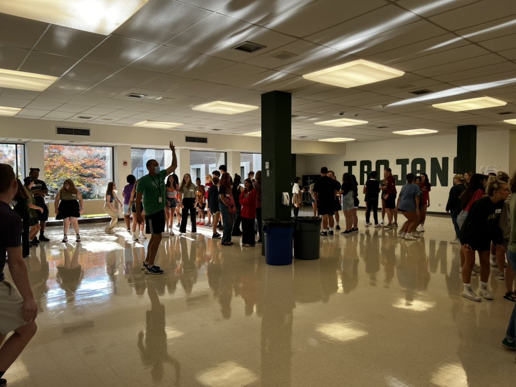 Our link crew leaders are getting ready for the year and working with incoming freshman #tosaWEST #westthrive #tosapride